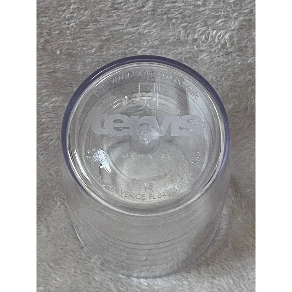 New NWOT Insulated Tervis Tumbler 14 oz Capacity Purple Grape Bunch Patch Emblem